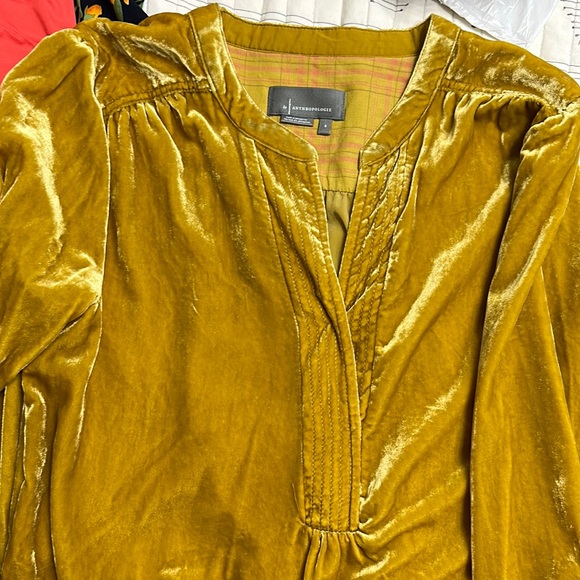 Anthropologie Dresses & Skirts - Anthropologie gold velvet dress with pockets